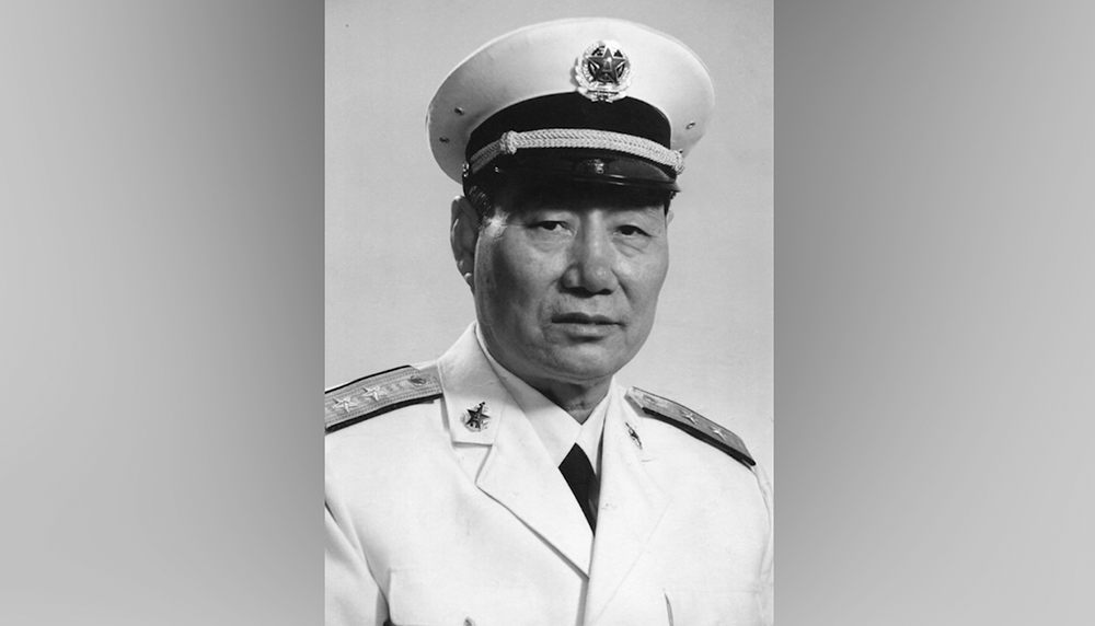 原济南军区副司令员兼北海舰队司令员马辛春逝世，曾率“郑和”舰首访夏威夷